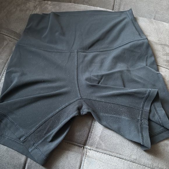 Lululemon align shorts bundle- (5pairs) all size 6 - Picture 13 of 13